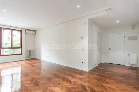 Piso en calle de la Dulzaina