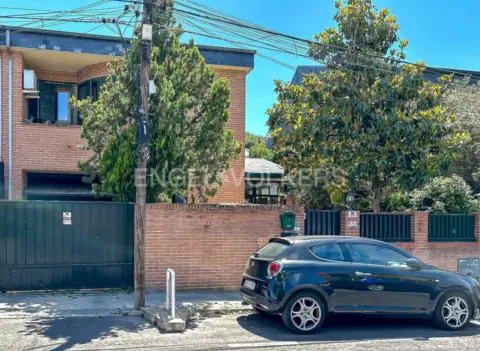 Casa en calle de Rafael Villa