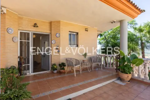 Casa en El Vedat-Santa Apol·lònia