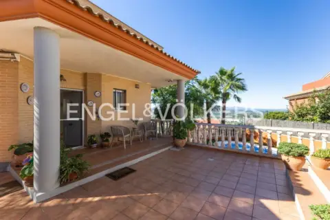 Casa en El Vedat-Santa Apol·lònia
