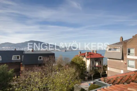 Dúplex en Avenida de Basagoiti