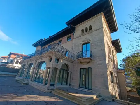 Piso en calle Avenida Algortako Etorbidea, nº 8