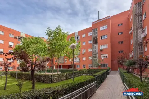 Piso en Avenida de Valdelaparra