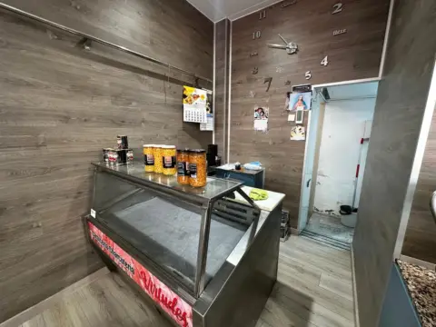 Local comercial en Carrer Cassimir Vila, 2