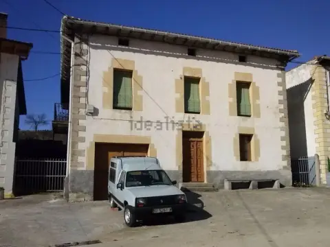 Casa unifamiliar en Quincoces de Yuso
