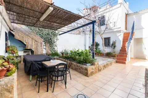 Casa adosada en calle Carrer Canonge Gimeno