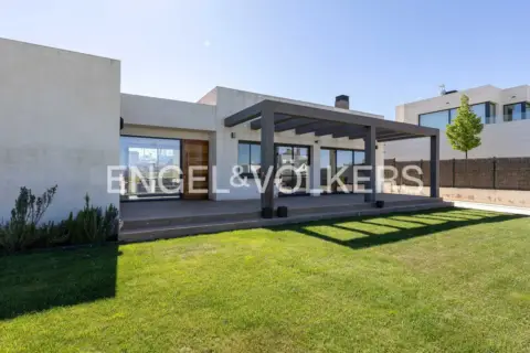 Casa en Los Satélites-Roza Martín