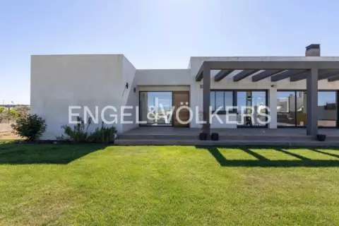 Casa en Los Satélites-Roza Martín