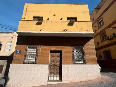Casa en Plaza de Jaen