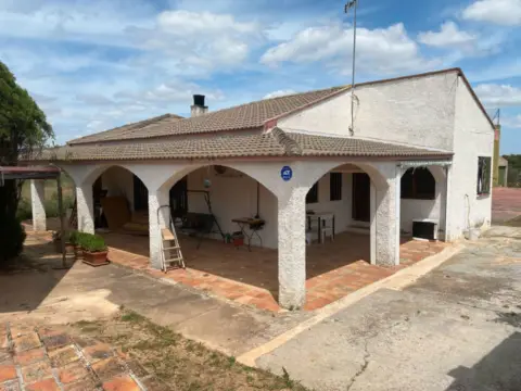 Casa rústica en Muel