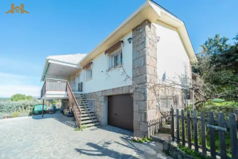 Chalet en calle de Prausteros