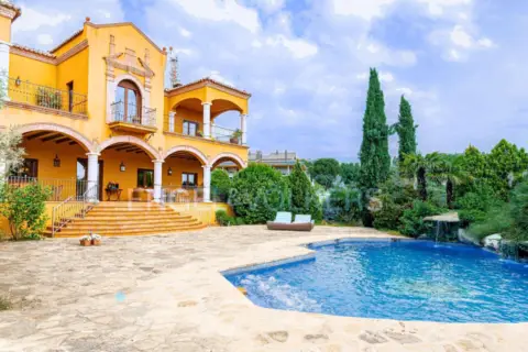 Casa en Club de Golf-Molino de la Hoz