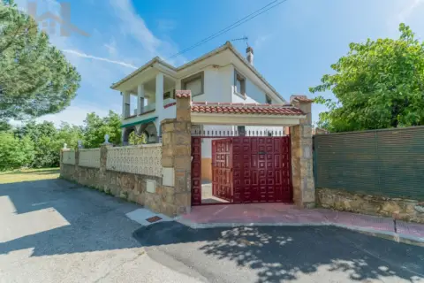 Chalet en calle del Río Duero