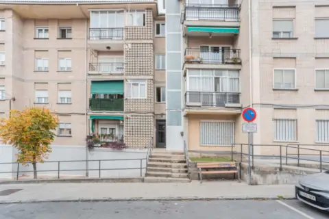 Piso en calle de San Miguel Arcángel