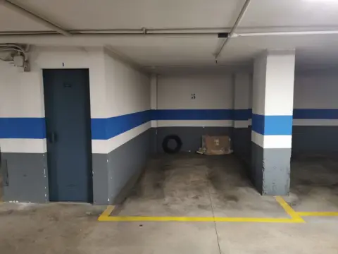 Garaje en calle de Mor de Fuentes, 6
