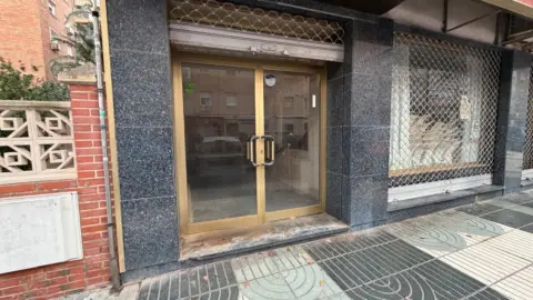Local comercial en calle de Tierno Galván, 22