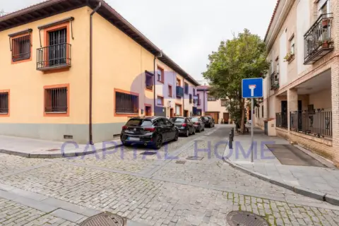 Casa adosada en calle de Mariano González