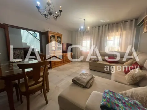 Casa adosada en Vista Azul-Consolación