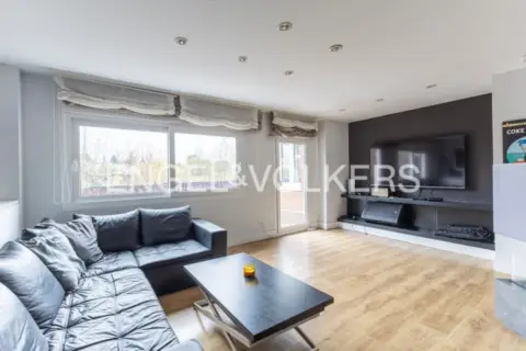 Dúplex en calle de Isaac Albéniz