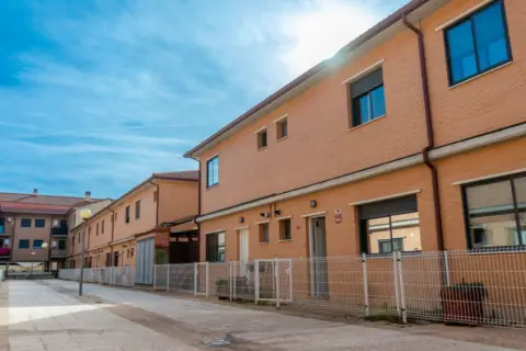 Casa adosada en Avenida de Nuestra Señora la Sagrada