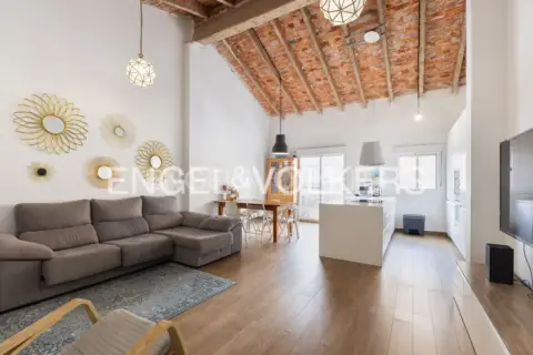 Casa en Zona Campus Universitari