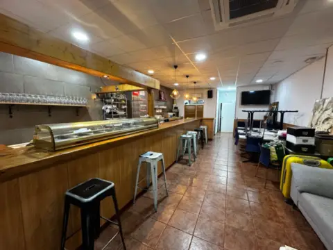 Local comercial en Avinguda del Pla d'Urgell, 49