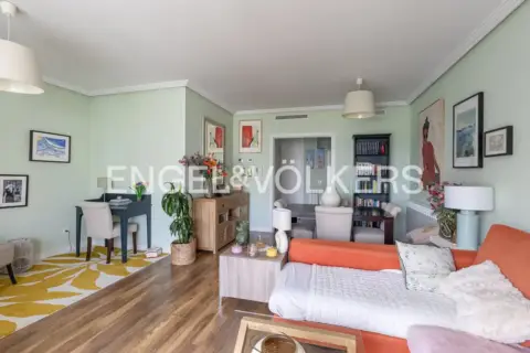 Piso en Arroyos y Tempranales