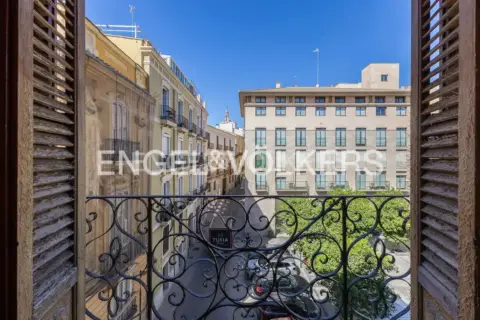 Piso en Plaza de Nápoles y Sicilia