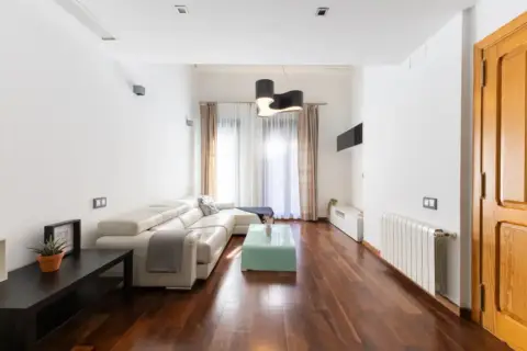 Casa en calle C- de La Reina