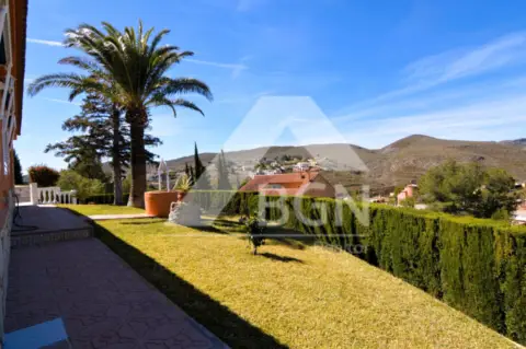 Chalet en calle de Diez