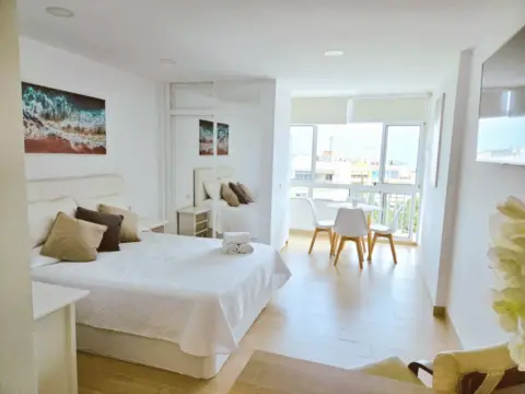 Estudio en Avenida del Gamonal, 8