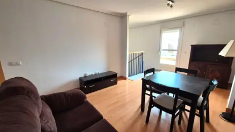 Dúplex en calle Fuente de La Rana