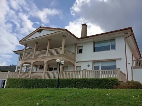 Chalet en calle Razo Costa, nº 41