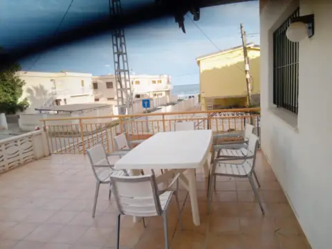 Casa en Calarreona-Las Lomas