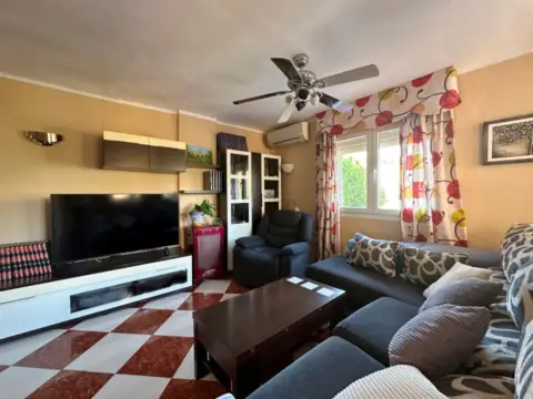 Piso en Avenida Miraflores de los Ángeles