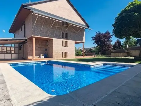 Chalet en calle del Acebo