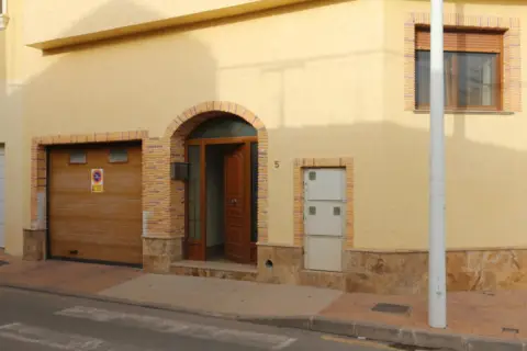 Casa en calle de Urgel