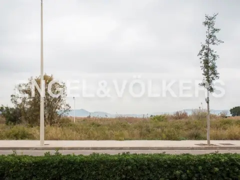 Terreno en calle Cisne