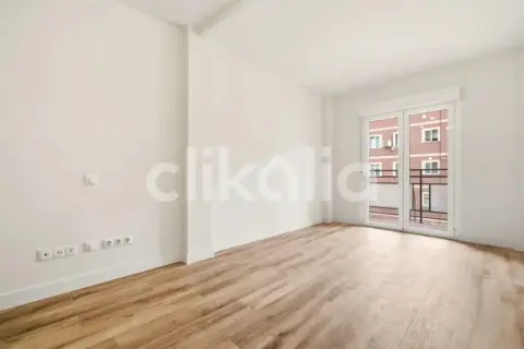 Piso en Las Margaritas-Universidad
