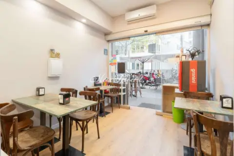 Local comercial en Les Corts