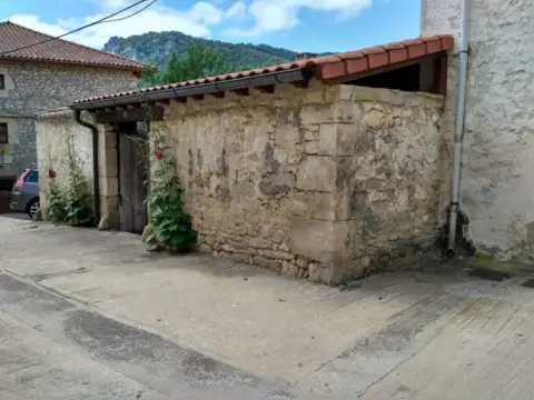 Casa en Medina de Pomar