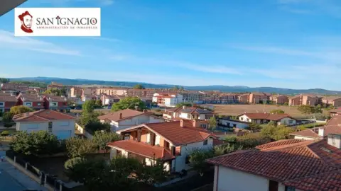 Piso en calle de Ávila, 5