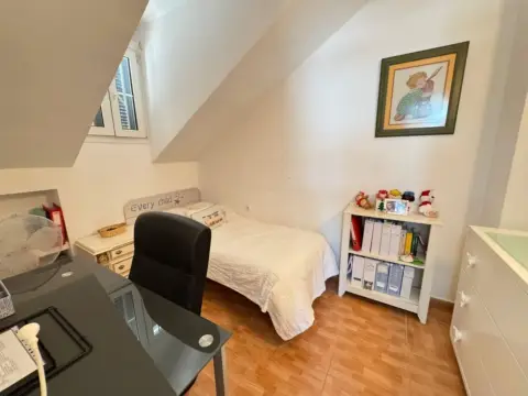 Casa adosada en calle Urbanización Pueblo Castillo