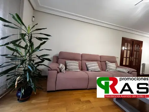 Piso en calle de Nuestra Señora de Sonsoles, 86