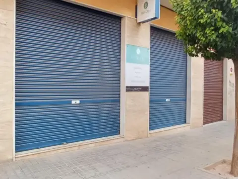 Local comercial en Carrer de la Comparsa Llauradors, 2