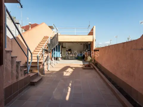 Paired house in El Poblenou