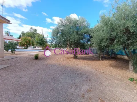 Chalet en Poniente-Norte-Miralbaida-Parque Azahara