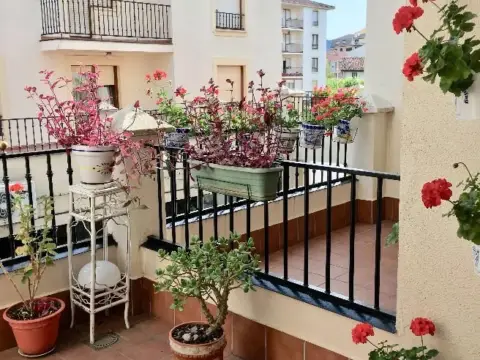 Piso en calle de Vera de Bidasoa