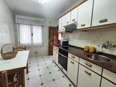 Piso en Pumarín