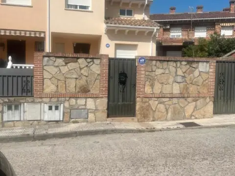Chalet en calle de las Pozas, 35